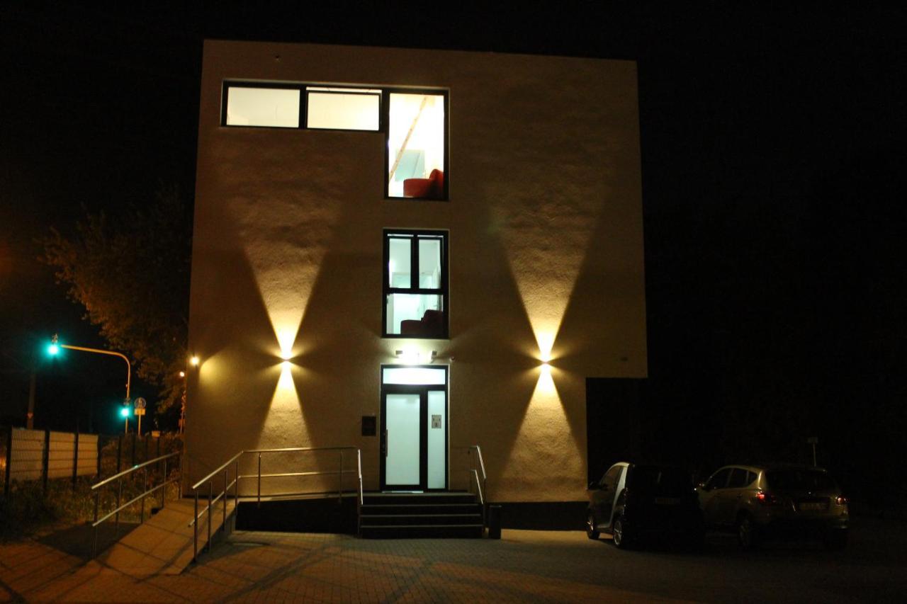 Lovely Studio Cologne West - Neues Momomotel Exterior foto